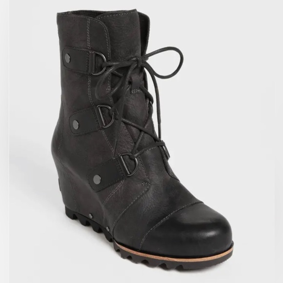 Sorel 'Joan of Arctic' Leather Wedge Boot - Picture 1 of 8